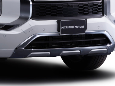 ДЕКОРАТИВНА НАКЛАДКА ПЕРЕДНЬОГО БАМПЕРА