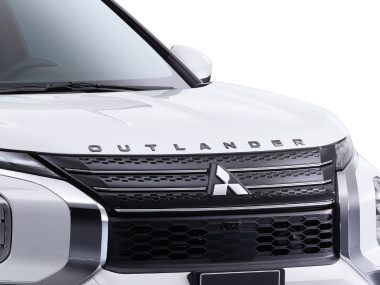 ЕМБЛЕМА КАПОТУ OUTLANDER