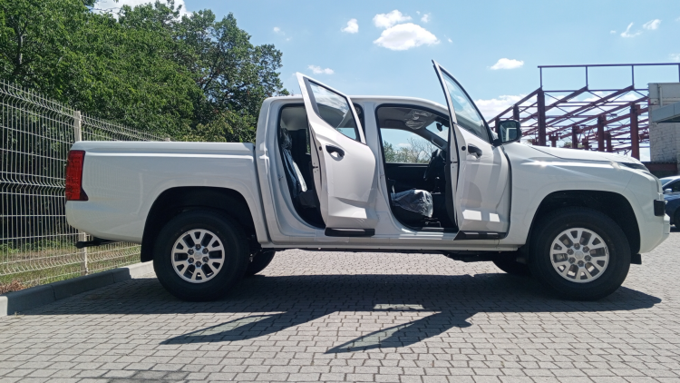 L200 INVITE 2.4 MT 4WD