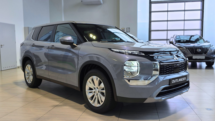 Outlander Intense 2.5 CVT 4WD