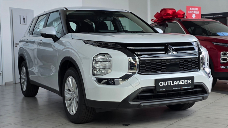 Outlander Business 2.5 CVT 2WD