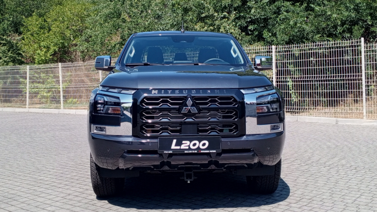 L200 Ultimate 2.4 6AT 4WD