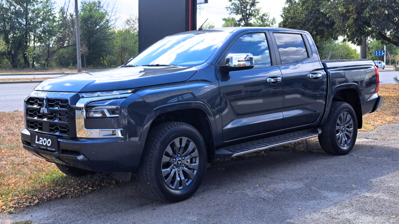 L200 Ultimate 2.4 6AT 4WD